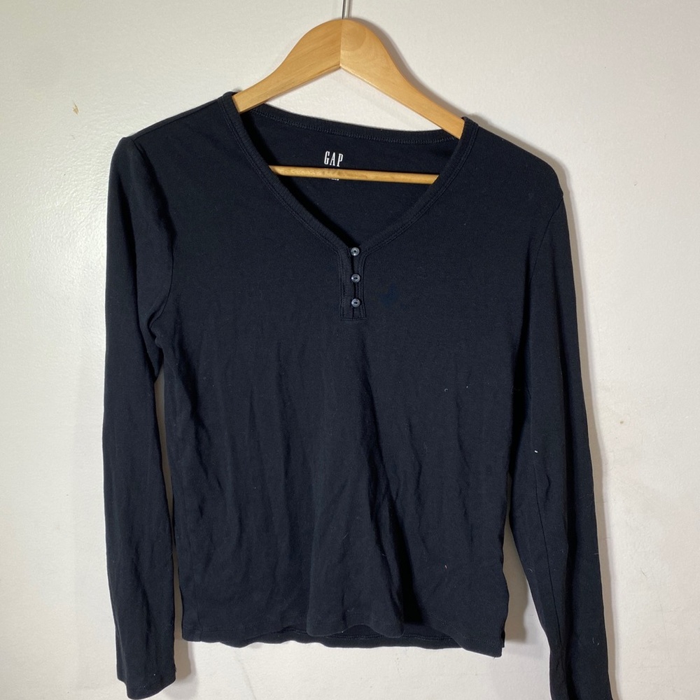 Gap shirt size L